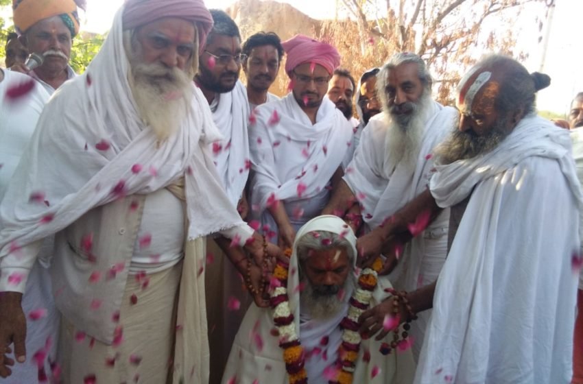  खोरी में मोहनकुई धाम पर चादरपोशी कार्यक्रम आयोजित, विशाल भण्डारे में पाई पंगत प्रसादी